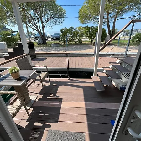 Casa de Férias Marina Luxury Houseboat Lace *