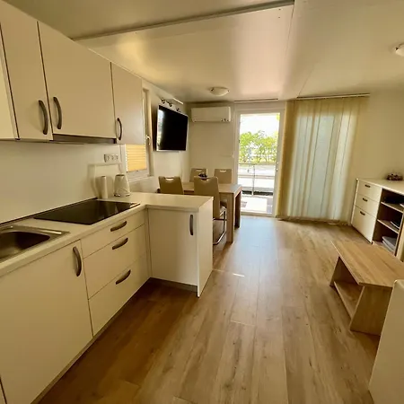 Marina Luxury Houseboat Lace * Порторож