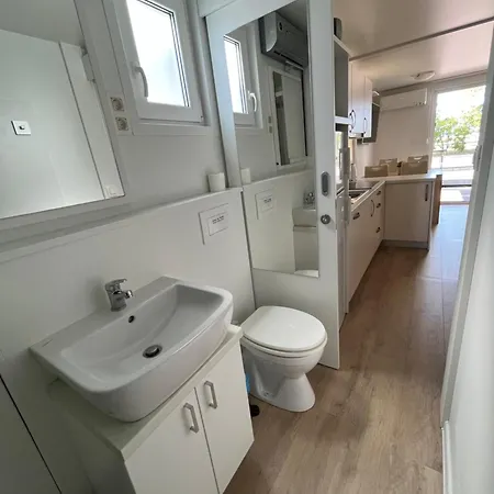 Vikendica Marina Luxury Houseboat Lace