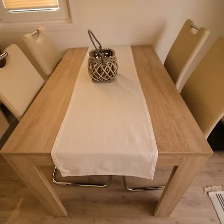 Vikendica Marina Luxury Houseboat Lace