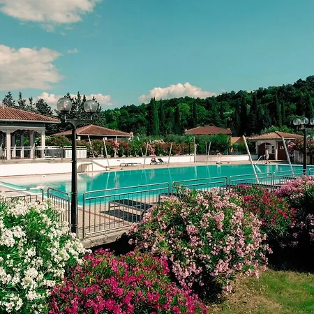 Vikendica Marina Luxury Houseboat Lace Portoroz