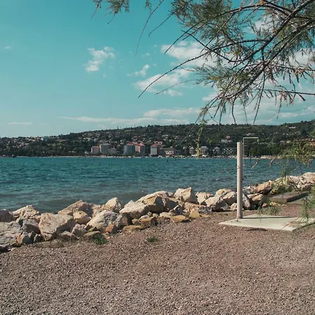 Marina Luxury Houseboat Lace Vikendica *