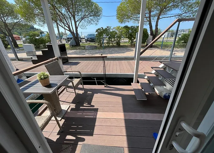 別荘 Marina Luxury Houseboat Lace *