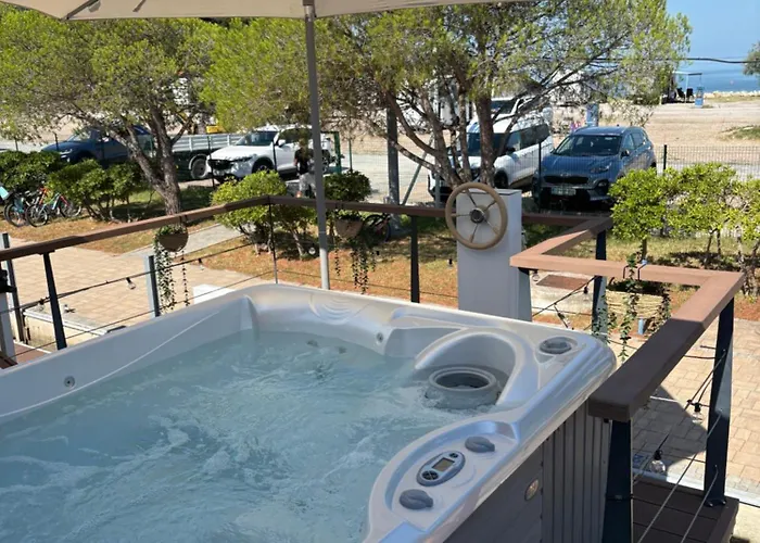 Marina Luxury Houseboat Lace ポルトローシュ