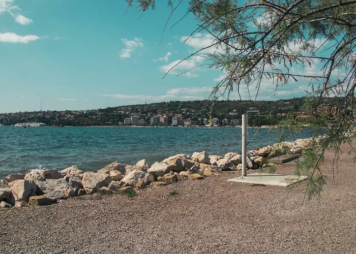 Marina Luxury Houseboat Lace 別荘 *